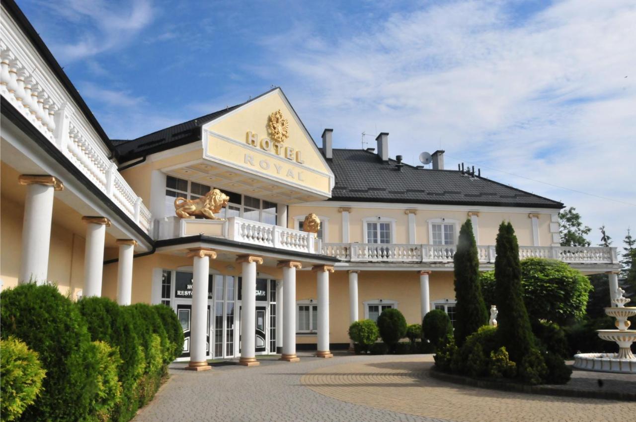 Hôtel Palac Royal à Rzeszów Extérieur photo