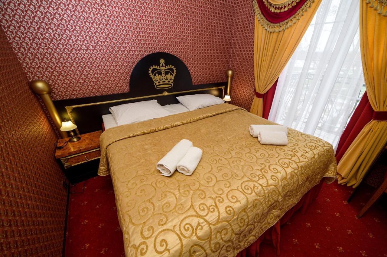Hôtel Palac Royal à Rzeszów Extérieur photo